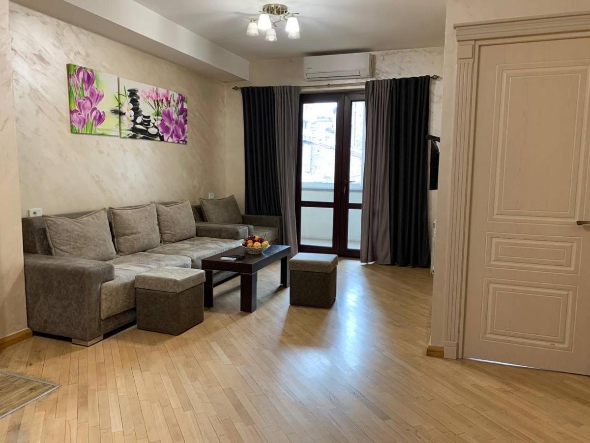 Comfortable Apartment In Center เยเรวาน ภายนอก รูปภาพ