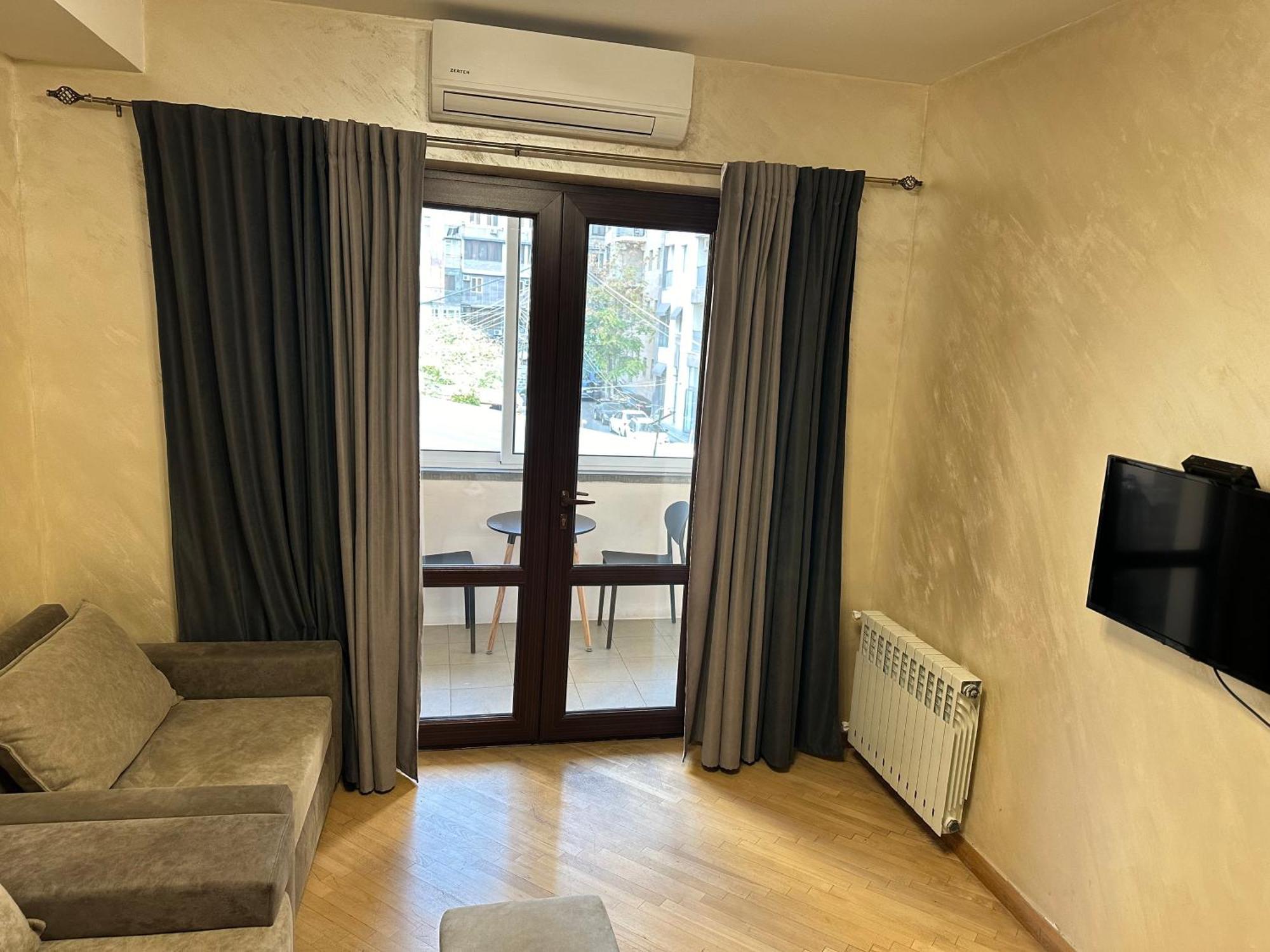 Comfortable Apartment In Center เยเรวาน ภายนอก รูปภาพ